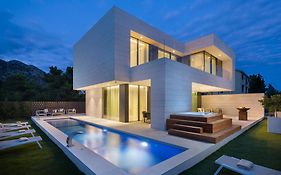 5-Star Villa Calma II With Heated Pool & Jacuzzi Oasis
